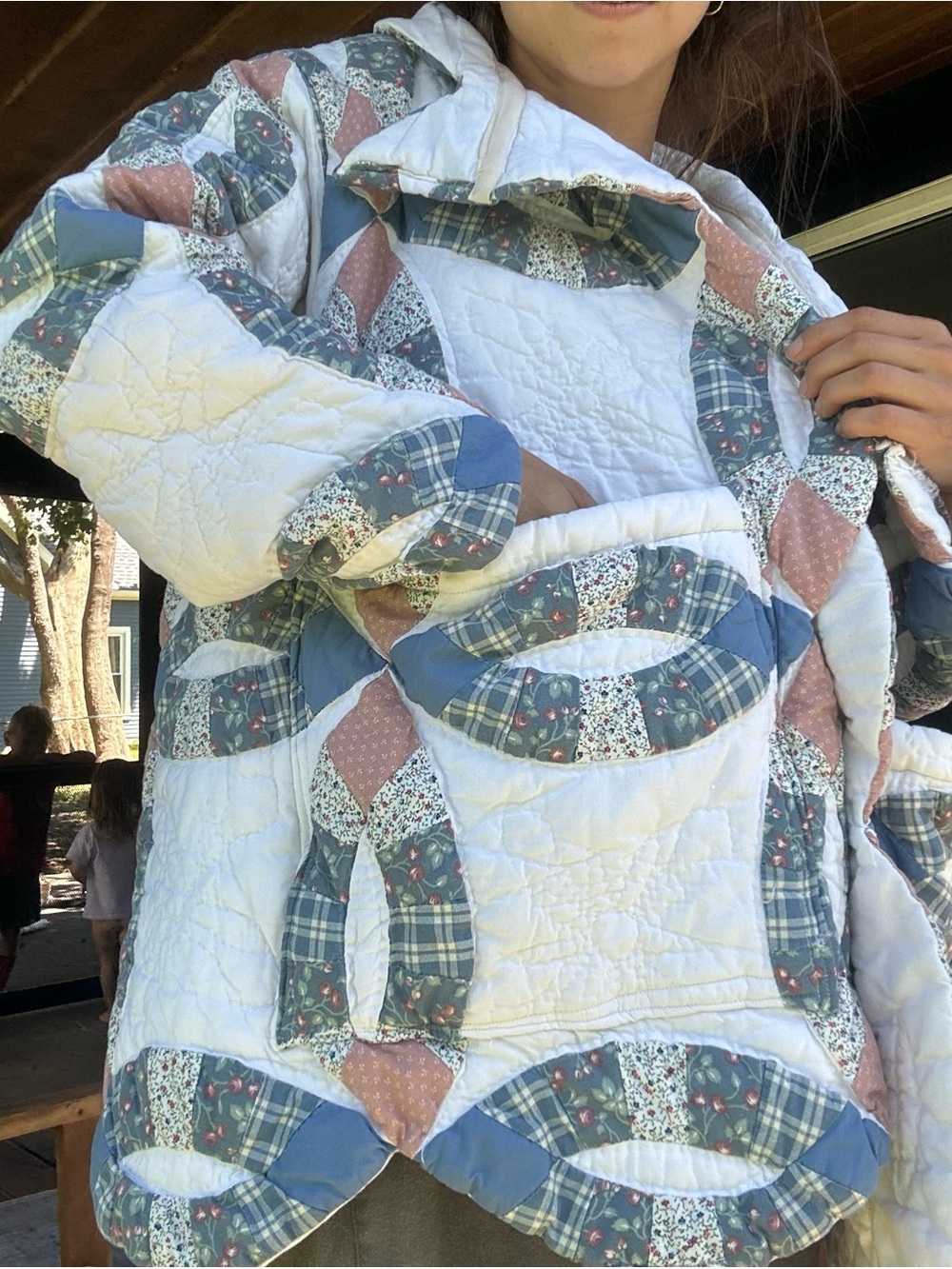 Vintage Quilt Quilted Patchwork Jacket Coat with pockets in Double Ring Pattern - Picture 7 of 8